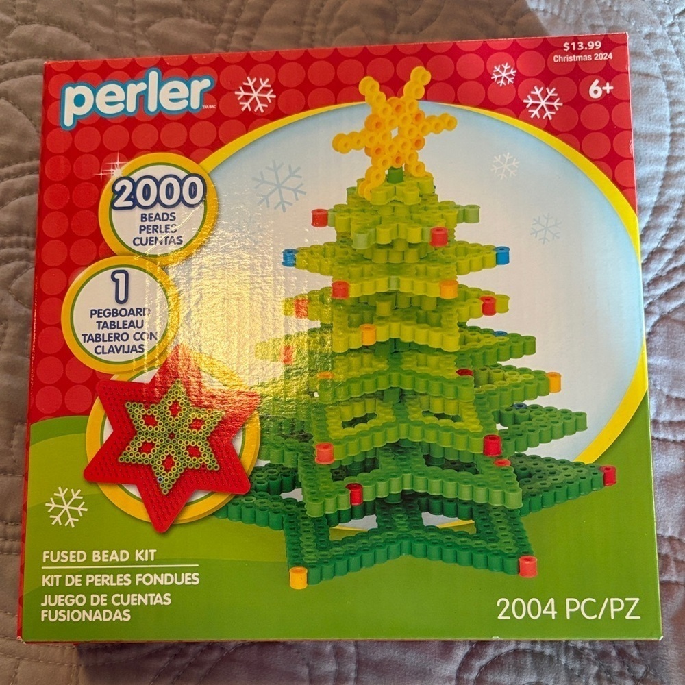 Children’s Christmas tree beaded kit NEW IN BOX